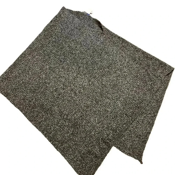 Carbon2Cobalt Gray Lightweight Poncho Merino Wool Blend NWOT One Size Outdoors - Picture 1 of 3